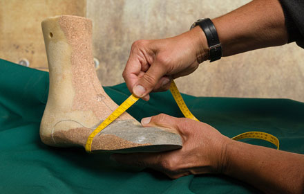 Boots Size Guide – How to Measure Your Feet Correctly?