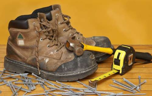 10 Best Work Boots for Plumbers – Reviews, Pros&Cons