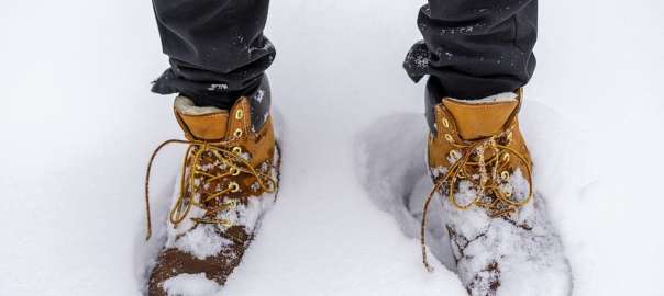 non insulated boots in winter