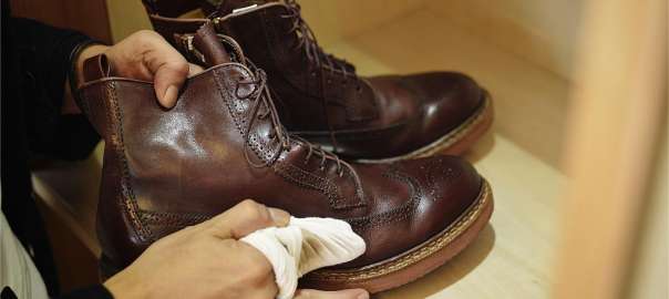 clean steel toe work boots