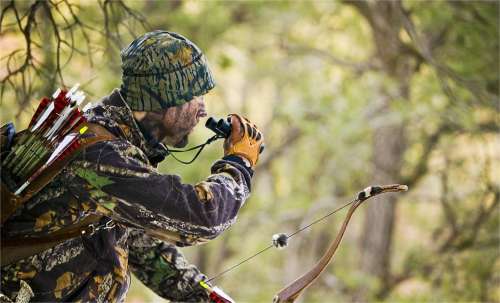 Top Picks: 5 Best Binoculars For Hunting 2025 Season